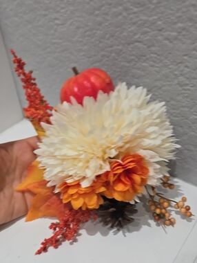 Cream and Orange Artificial Autumn Floral Hair Clip Or DECOR